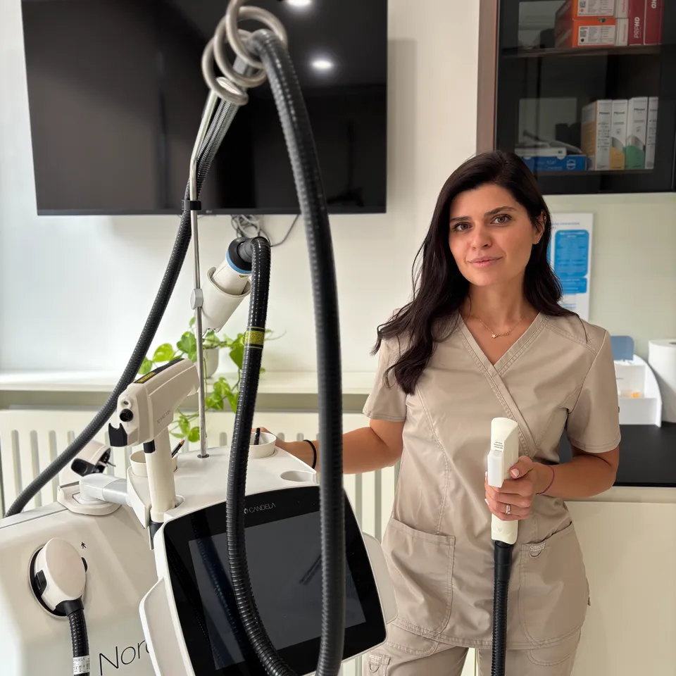 dr Nina